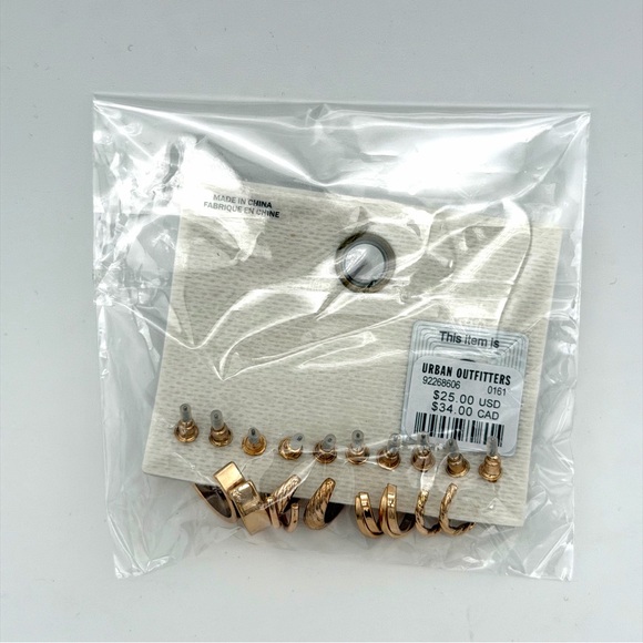 NWT New Women's Urban Outfitters Ebbie Hoop Gold Earrings Set 5 Pack - Picture 2 of 3